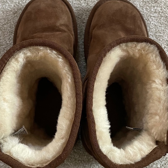 UGG Brown Suede Zip Up Boot Size 8 - Picture 6 of 6